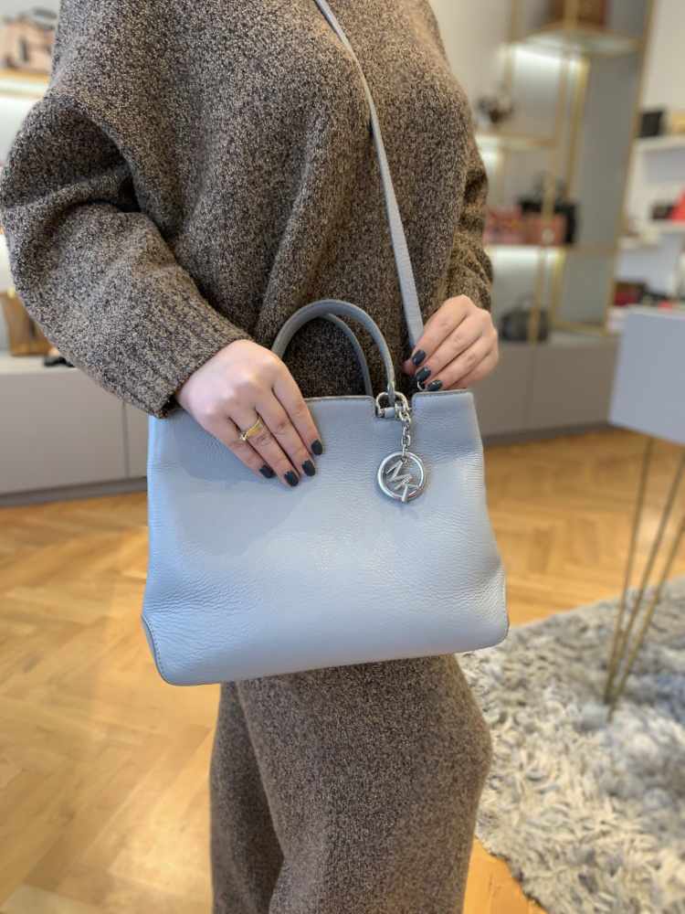 Michael kors anabelle leather tote hotsell