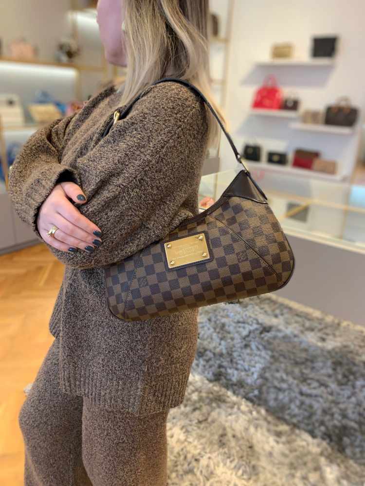 Louis Vuitton Monogram Thames PM