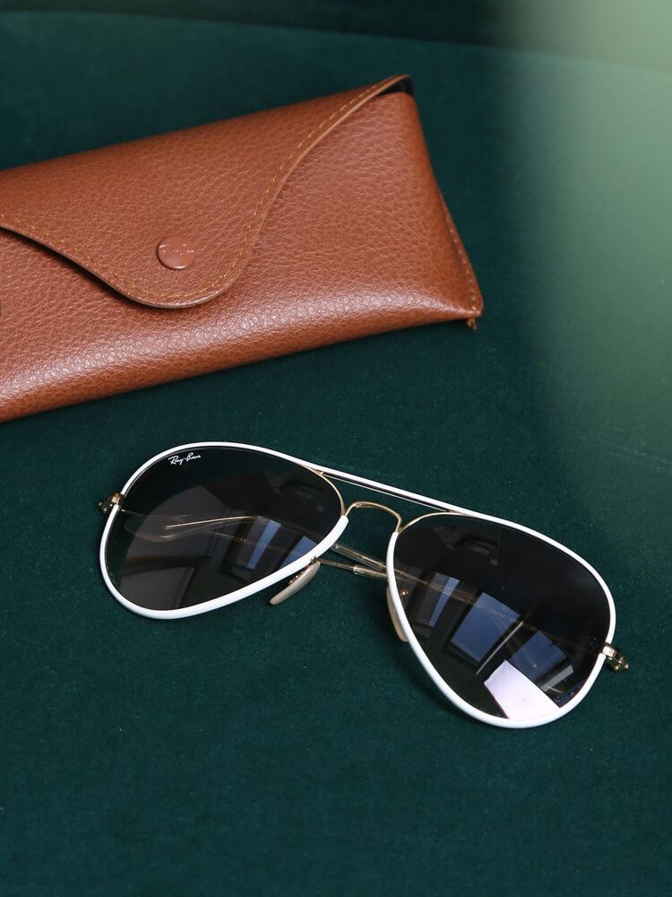 Ray Ban Aviator Full Color Sunglasses White www.luxurybags