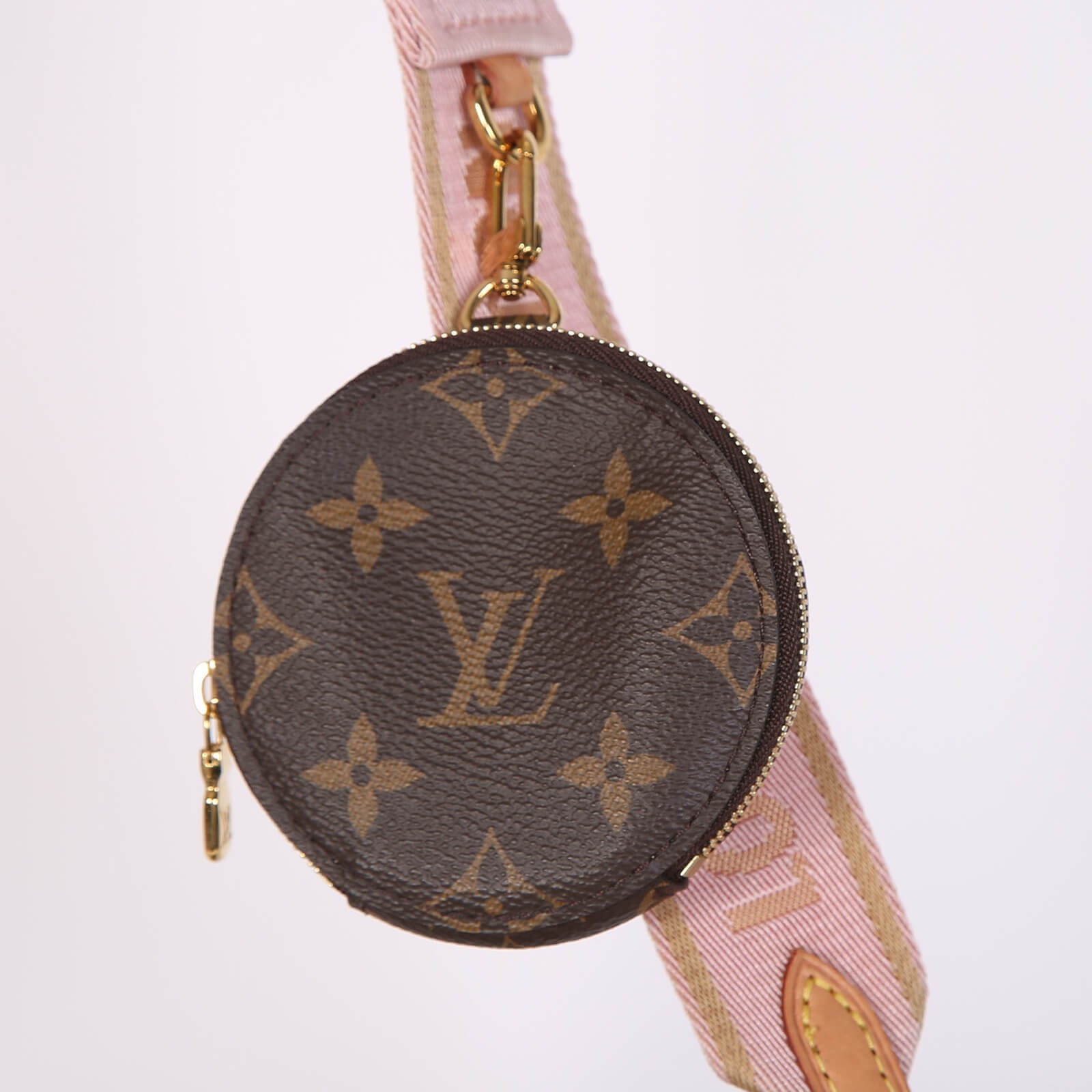 Louis Vuitton Multi Pochette Accessoires Monogram Canvas Rose Clair www.luxurybags