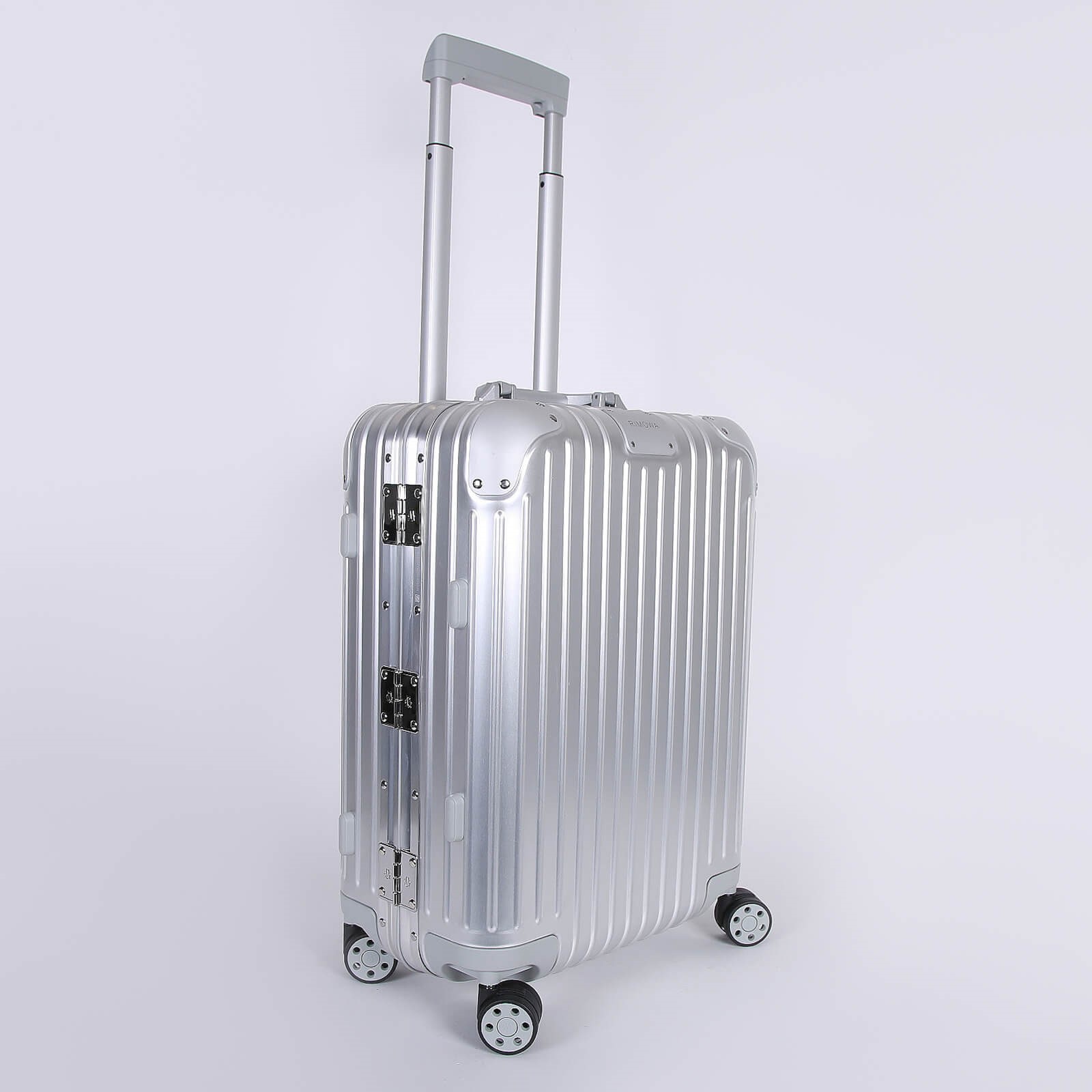 Rimowa aluminum luggage hotsell